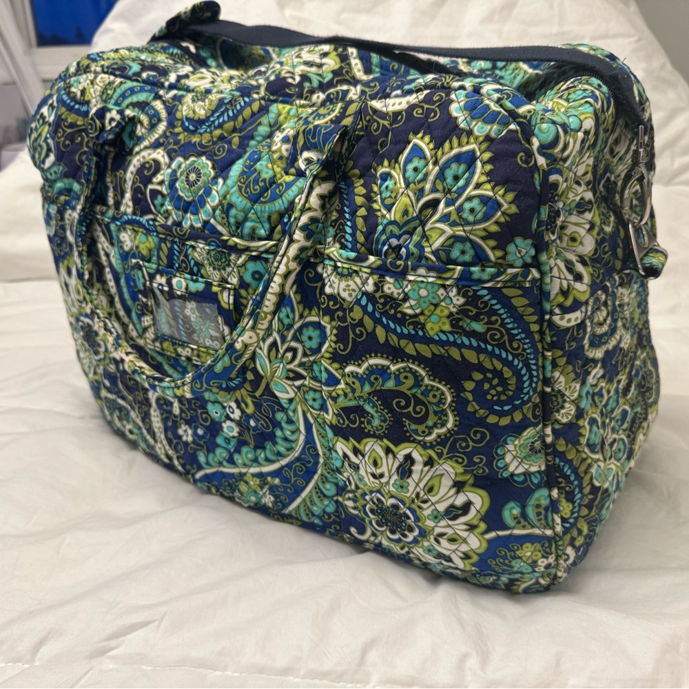 Vera Bradley Weekender Travel Shoulder Bag Rhythm and Blues Retired 2011 Pattern